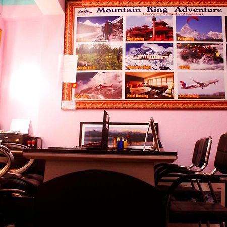 Mountain Backpackers Hostel กาฐมาณฑุ ภายนอก รูปภาพ